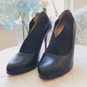 Christian Louboutin booties size 38